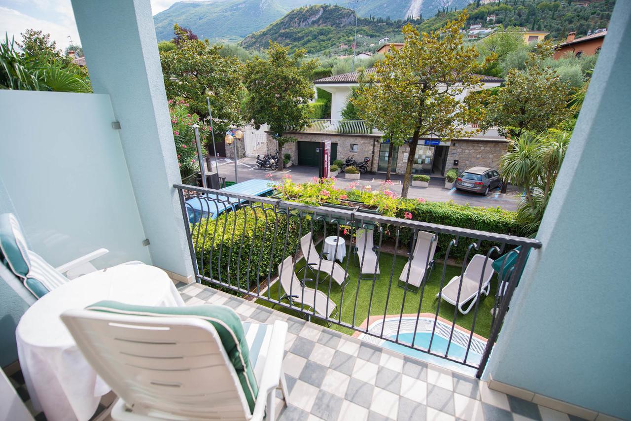 Hotel Venezia Malcesine Exterior photo